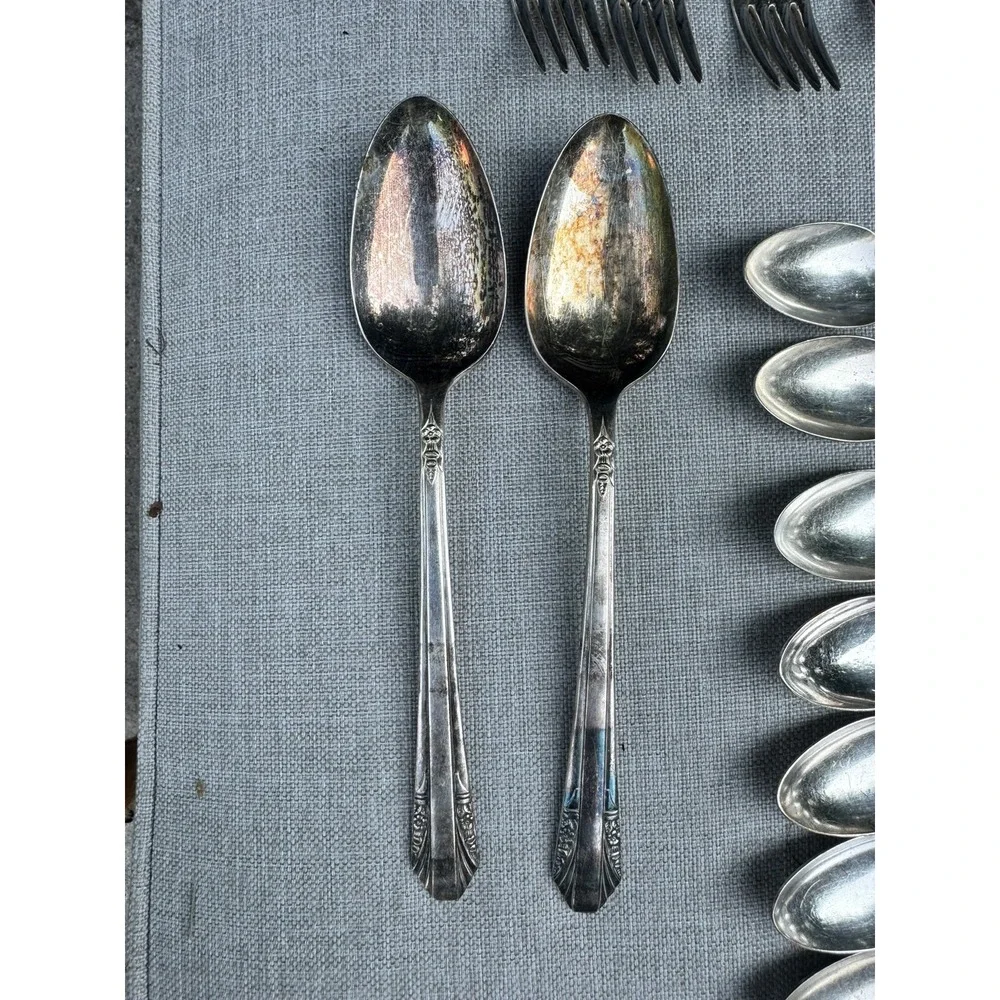 Rogers & Bro XII Sectional IS - Silverplate Flatware - PICARDY 57 Pieces